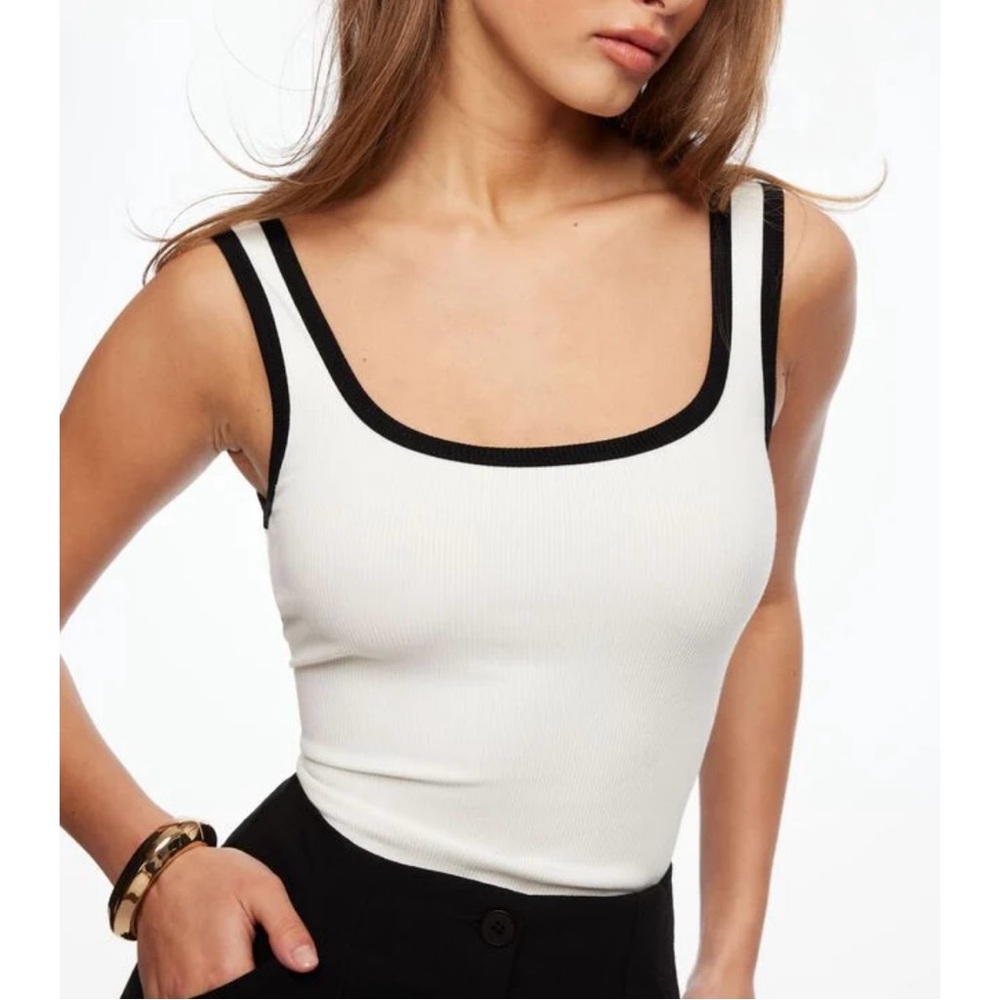 DYNAMITE Tayla Ribbed Scoop Tank Top